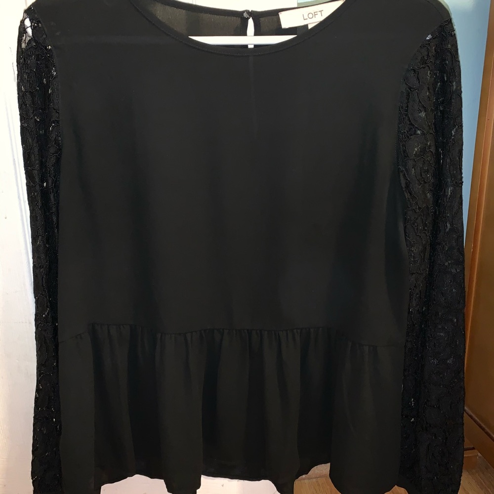 Ann Taylor LOFT black peplum top with lace arms